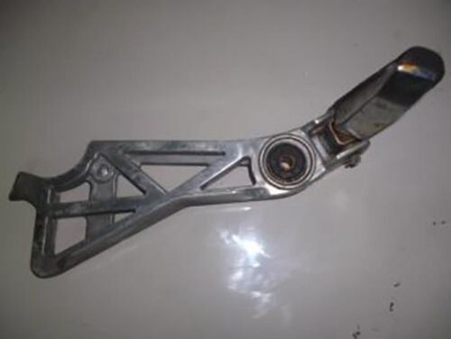 Platine De Repose Pied Passager Gauche Origine Pour Moto Yamaha 750 Fzx Fazer Après 1992 4am Occasion