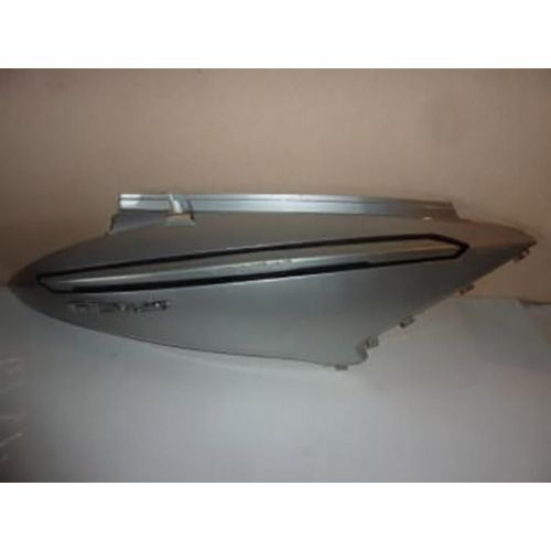 Coque Arrière Droite Origine Pour Scooter Sym 125 Gts 2007 83500-Hma-0001 Occasion