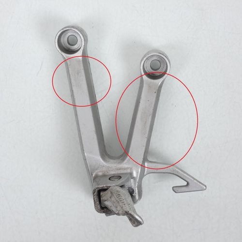 Platine Repose Pied Passager Gauche Pour Moto Suzuki Sv 650 2003 À 2012 17g20