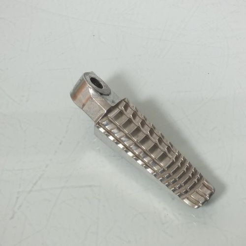 Cale Pied Passager Droit Origine Pour Moto Suzuki 650 Sv 2017 À 2020 Occasion
