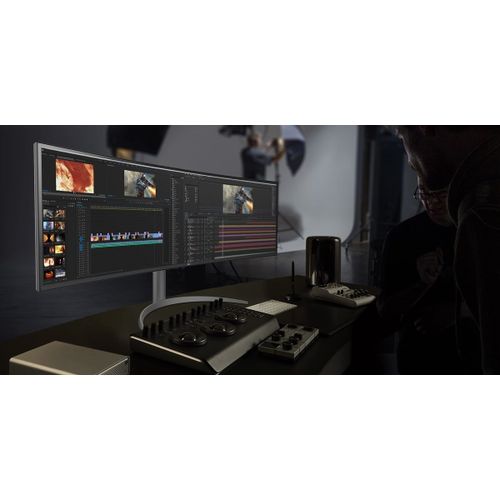 LG UltraWide 49WQ95C-W - Écran LED - incurvé - 49" - 5120 x 1440 UltraWide Dual QHD @ 144 Hz - Nano IPS - 400 cd/m² - 1000:1 - DisplayHDR 400 - 5 ms - 2xHDMI, DisplayPort, USB-C - haut-parleurs