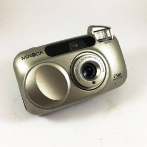 Appareil photo argentique Minolta 75 W Riva zoom