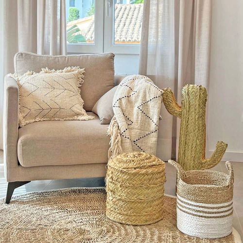 Fauteuil En Bois Avec Accoudoirs Et Assise En Fibre Végétale