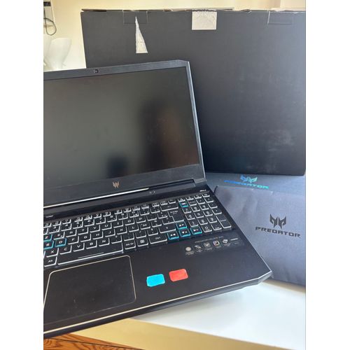 Acer Predator Helios 300 PH315-54-75K3 - 15.6" Intel Core i7 - Ram 16 Go - SSD 512 Go