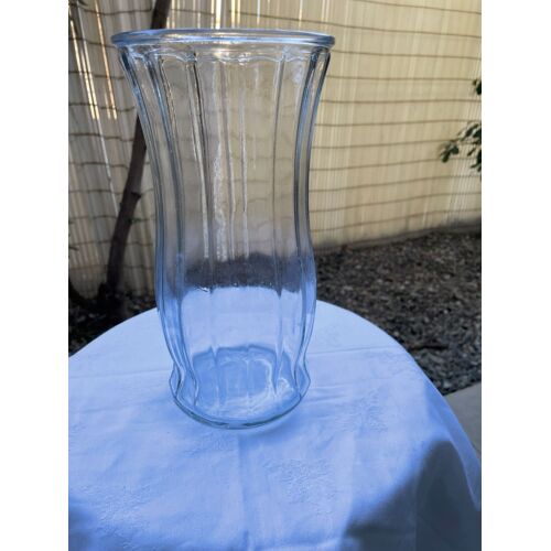 Vase pour fleur en verre épais, marque Brody&co, 24,5 cm hauteur.