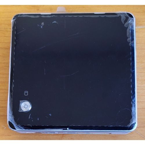 Intel NUC NUC5i3RYK Intel Core i3-5010U - Ram 8 Go - SSD 64 Go