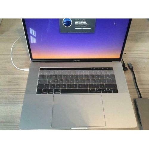 Apple MacBook Pro 2018 - 15" Intel Core i7 - Ram 16 Go - DD 512 Go