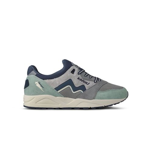 Baskets Karhu Aria 95