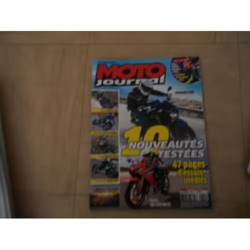 Moto Journal 2200 De 2017 Kawasaki Z900,Kawasaki Ninja 650,Bmw R1200gs,Suzuki Gsxs 750,Honda Cbr 1000rr,Ducati Scrambler Desert Sled,Triumph Street Cup,Triumph Street Scrambler,