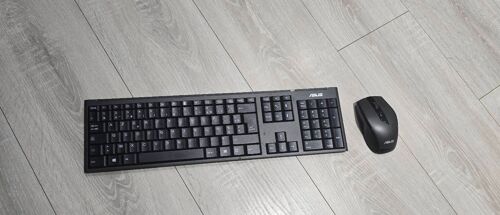 Clavier et souris noirs sans fil Asus
