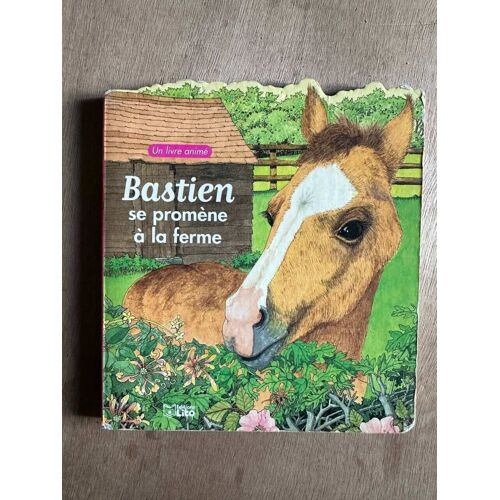 Bastien Se Promène À La Ferme