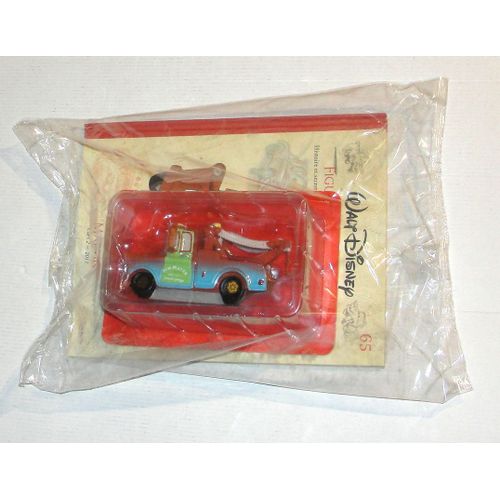 Martin figurine disney dans Cars 2+ le livre histoires et secrets sur Martin disney