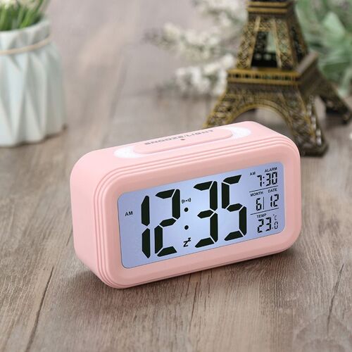 Réveil numérique,à Pile Silencieux pour Enfants Adultes Grand écran LED Température Calendrier, Reveil avec Veilleuse Snooze Fonction(Rose)