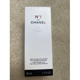Sérum Revitalisant Au Camélia Rouge  Numéro 1 De Chanel 