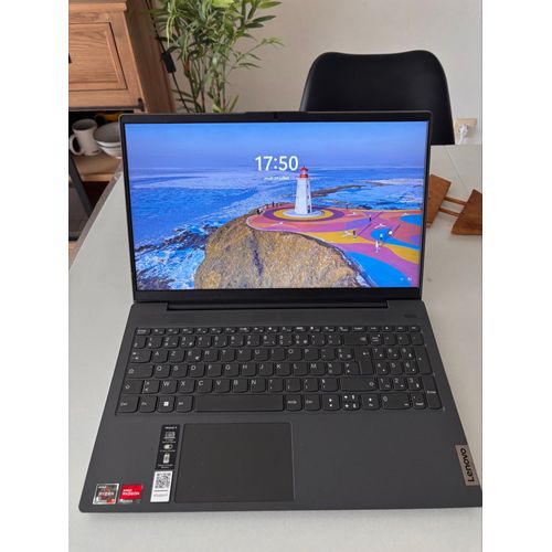 Lenovo IdeaPad 5 - 15.6" AMD Ryzen 7 - Ram 8 Go - SSD 512 Go