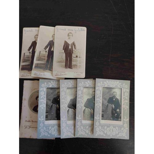 Lot De 8 Photos Anciennes Sur Support Cartonné (Jules Beau Et Indéterminé), Petit Format, Avec Variantes Photographies