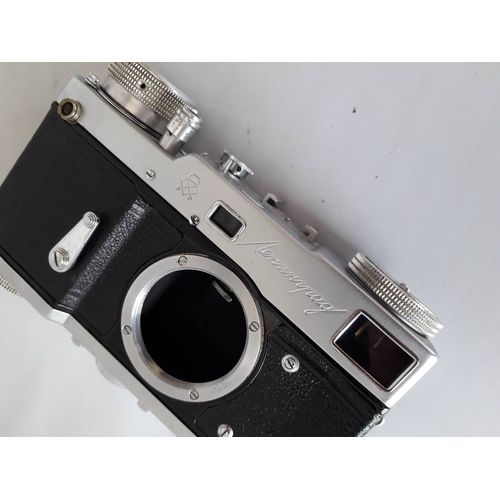 Appareil photo russe LENINGRAD LOMO GOMZ boitier seul a réparer