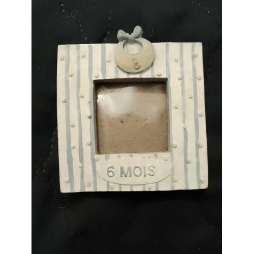 Cadre photo blanc/bleu clair pour petite photo d identité.