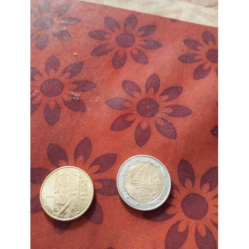 Vend 2 Pièces Une De 50 Centimes Année 2024 De Marie Curie Au Prix De 450 Euros Et La 2 Ème Une Pièce De 2 Euros Jeux Olympiques Année 2024 Au Prix De 900 Euros