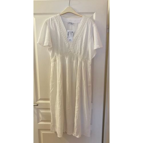 Robe Neuve Taille 42 Creeks