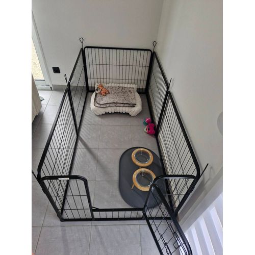 Vend Parc A Chiot , Neuf Jamais Utilisé, Juste Déballé Et Monte Mais Nous En Avons Pas Eu L'Utilité Pour Notre Chiot Il Est Neuf Très Bonne Affaire