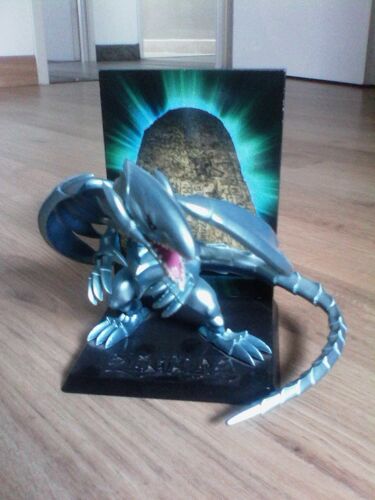 Yu-Gi-Oh! Blue Eyes White Dragon Neca Figure Figurine Dragon Blanc Aux Yeux Bleus 2013