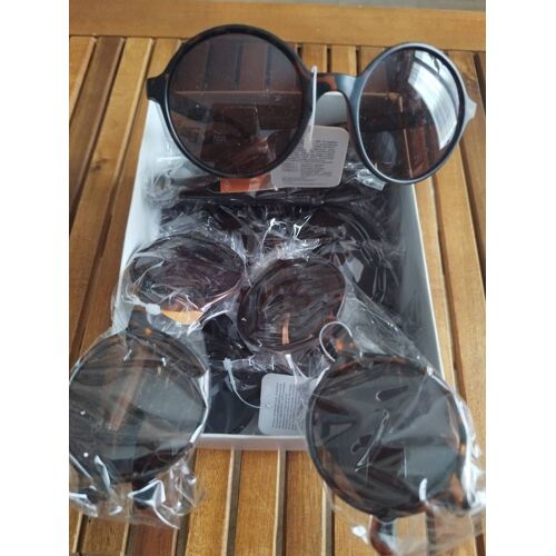 Lot Lunettes De Soleil Femmes Revente