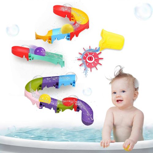 ensemble de jouets de bain pour les tout-petits dans la baignoire ou la douche