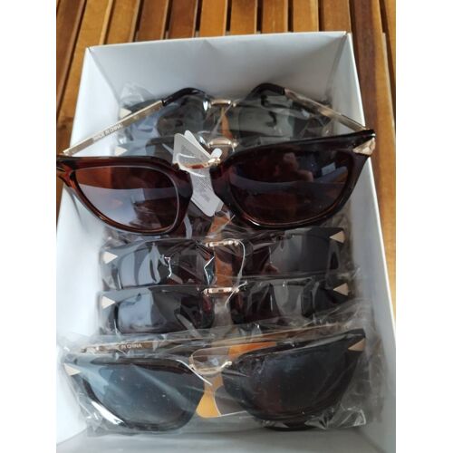 Lot Lunettes De Soleil Femmes Revente