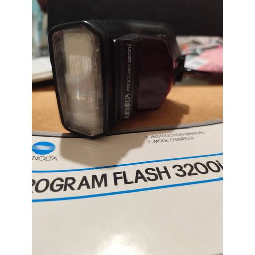 Minolta Program Flash 3200i