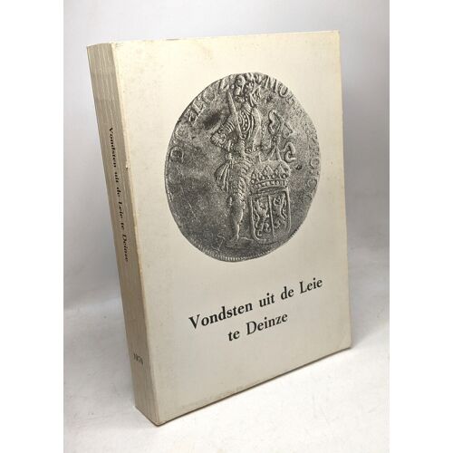 Vondsten Uit De Leie Te Deinze