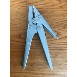 Pince pour colliers Rilsan de largeur 5 mm à 9 mm