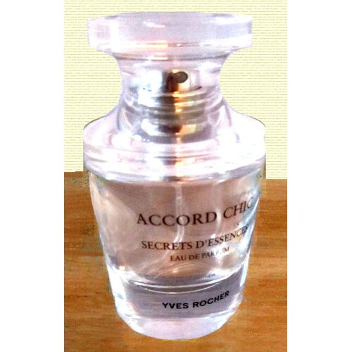 "Accord Chic" Secret D'essence Dans Son Boitage