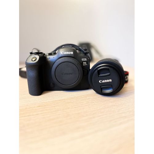 Canon EOS R6 Mark II 24.2 mpix + Objectif Canon RF 35mm f/1.8