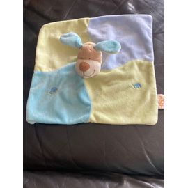 DOUDOU PLAT CHIEN BEIGE BLEU VERT VOITURE DOUKIDOU 27*27CM