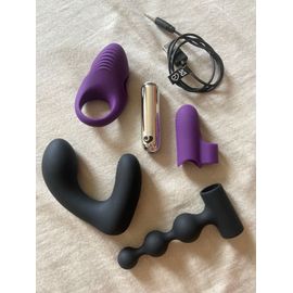Lot Cockring Anneau Vibrant / Masseur Prostatique Ou Point G / Chapelet Anal Vibrant / Doigt Vibrant Avec Le Mini Vibro Insérable Dans Chaque Jouet 