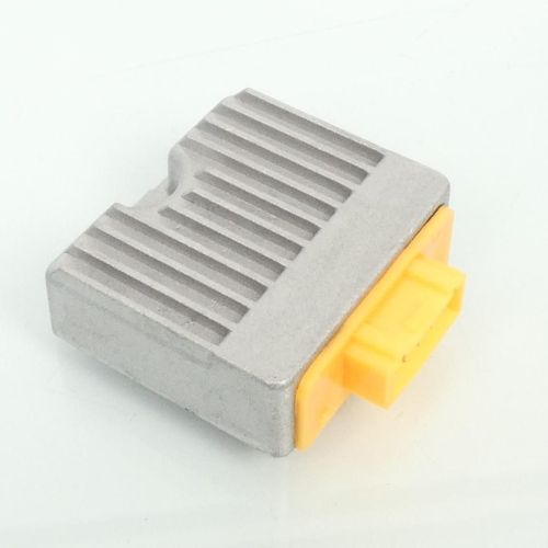 Régulateur Redresseur De Tension Teknix Pour Piaggio 50 Zip 4t 639751 Neuf