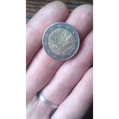 3 Pièces De Monnaie De 2€ Collection,Et Rare A Vendre Soit A L'Unité Ou Les 3 Faire Offre Véritable Pièces Consulter Avant Si Vous Voulez