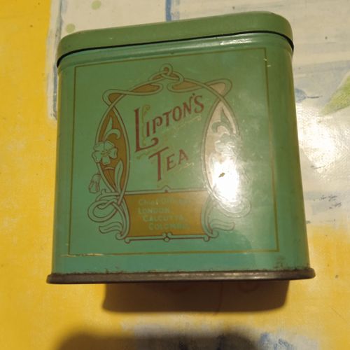 Petite Boîte A Thé - " Lipton " - En Métal - Vintage