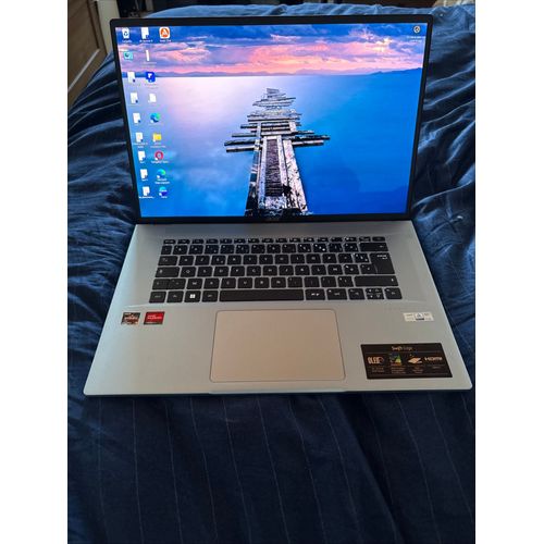 Acer Swift Edge 4K OLED RYZEN 5 - SFA16-41-R0BM - 512 GB SSD 8 GB RAM 16' WIFI 6E