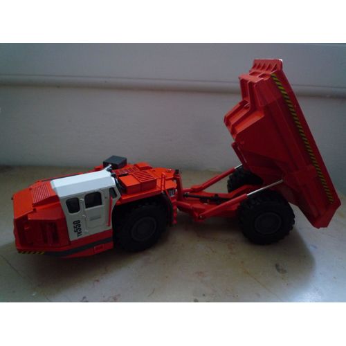 Dumper Minier Sandvik Th 550-Conrad