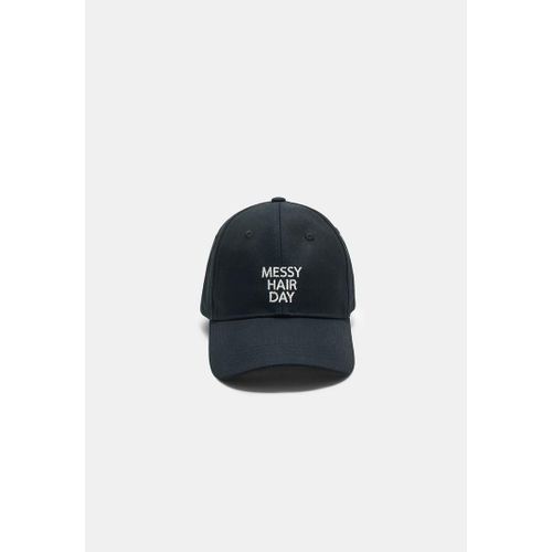 Stradivarius Casquette Message Brodé Noir Os