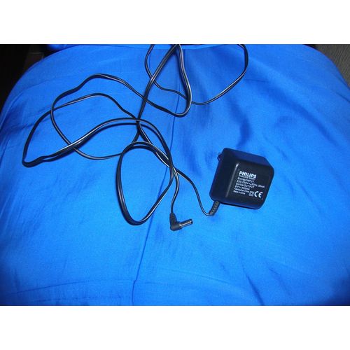 Chargeur Philips 3140 028 30051.