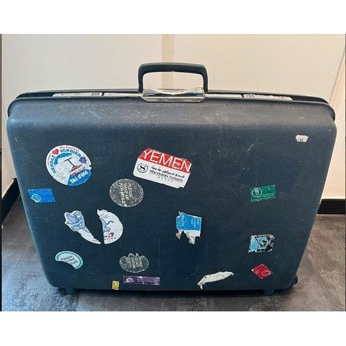 Superbe valise à roulettes grande capacité¿¿ ¿¿ samsonite 65x48x20 TBE général avec clé