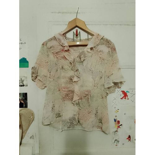 Chemise Devant Et Col Frou Frou Colorée 40 L.