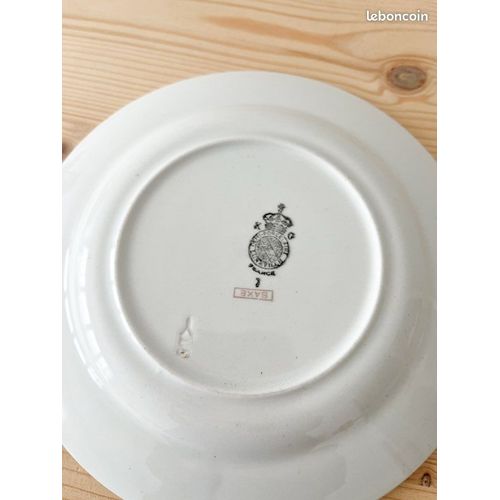 6 Assiettes Creuses En Porcelaine De Lunéville , Estampillées Modèle Saxe.