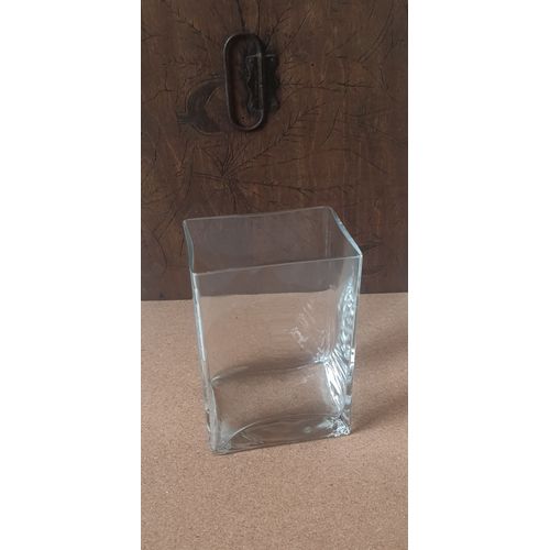 Vase en verre rectangulaire