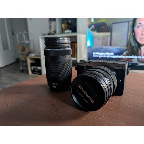 Pack Panasonic Lumix GX9 hybride 20 mpix + 2 Objectifs Olympus