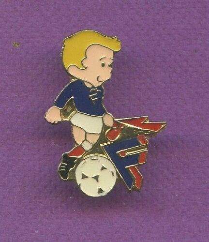 Rare Pins Federation Francaise De Football Fff D457