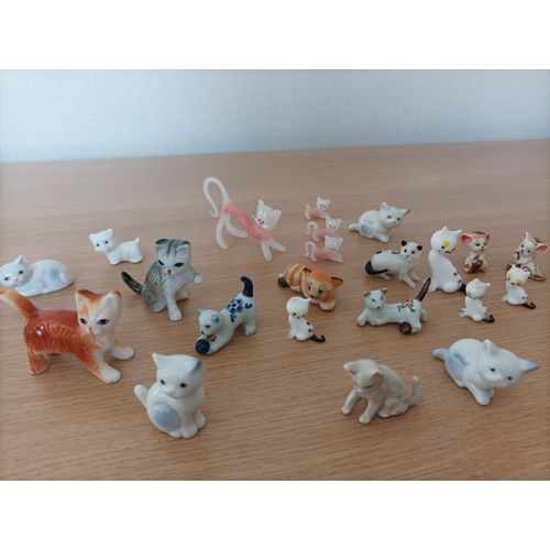 Lot De 22 Mignons Petits Chats En Verre Et Porcelaine Pour Collection. Bon État